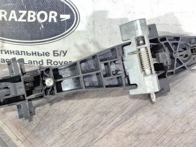 Ручка задняя правая Land Rover Freelander 2 L359