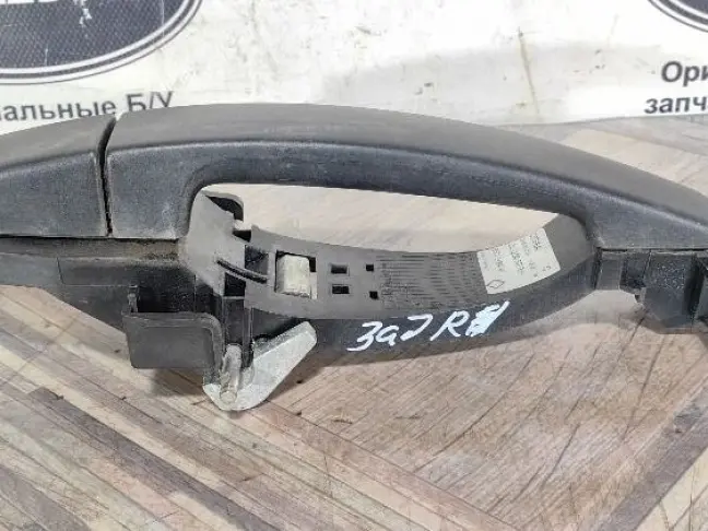 Ручка задняя правая Land Rover Freelander 2 L359
