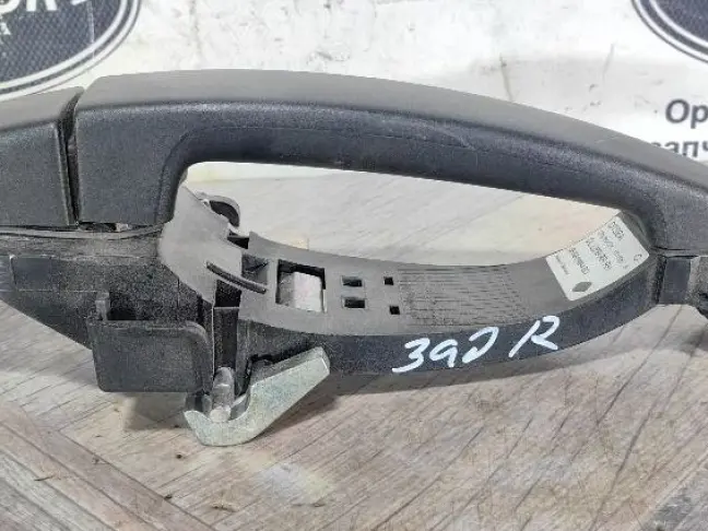 Ручка задняя правая Land Rover Freelander 2 L359