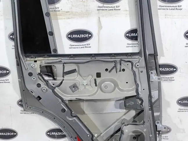 Дверь задняя левая Range Rover L322 2002-2012