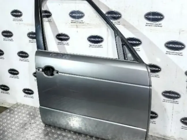 Дверь передняя правая Range Rover L322 2002-2012