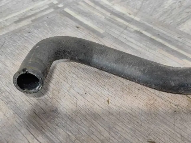 Патрубок системы охлаждения Range Rover L322 02-06