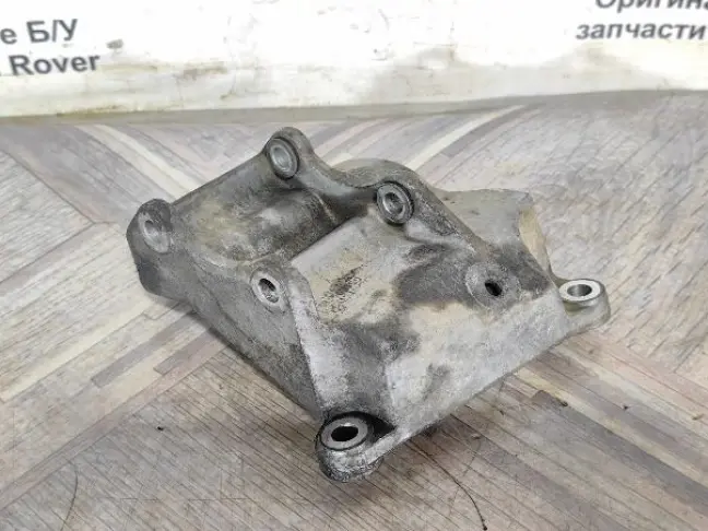 Кронштейн насоса ГУР Range Rover 3 L322 05-09 4.2