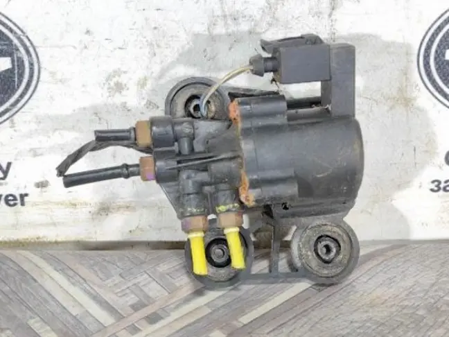 Блок клапанов подвески передний Range Rover L322