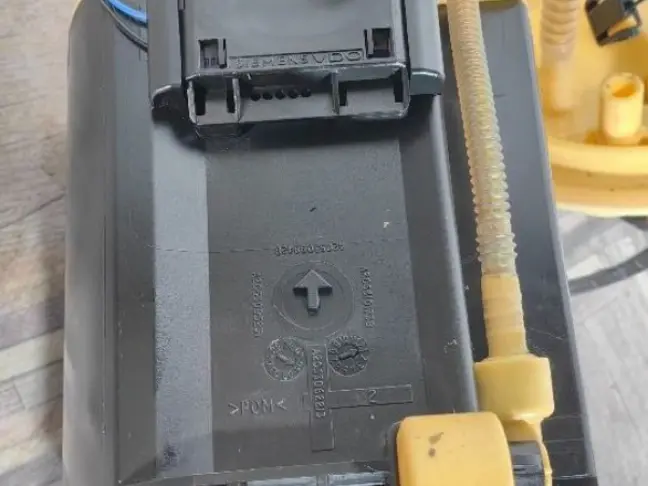 Топливный насос в бак Land Rover Freelander 2 2.2