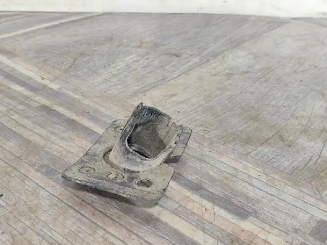 Кронштейн парктроника Land Rover Freelander 2