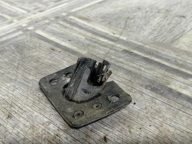 Кронштейн парктроника Land Rover Freelander 2