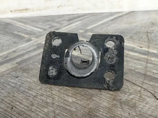 Кронштейн парктроника Land Rover Freelander 2