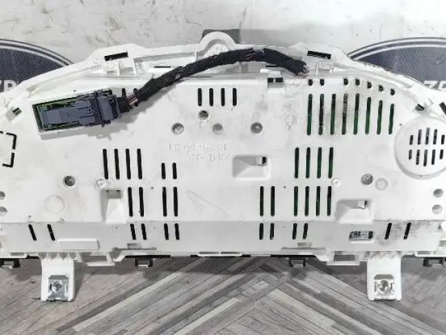 Панель приборов Land Rover Freelander 2 2.2 L359