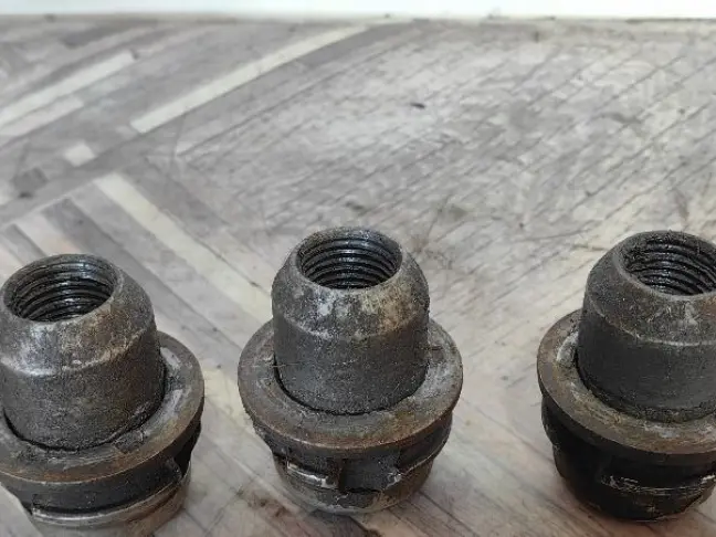 Секретка на колеса комплект Range Rover L322 L320