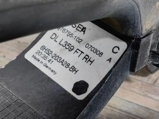 Ручка передняя правая Land Rover Freelander 2 L359