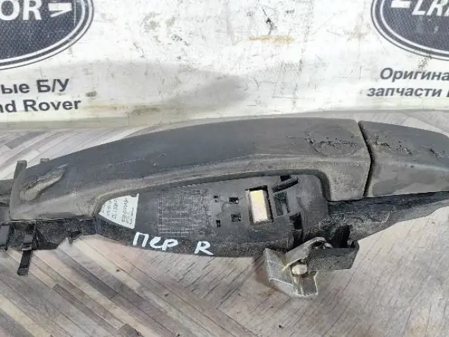 Ручка передняя правая Land Rover Freelander 2 L359