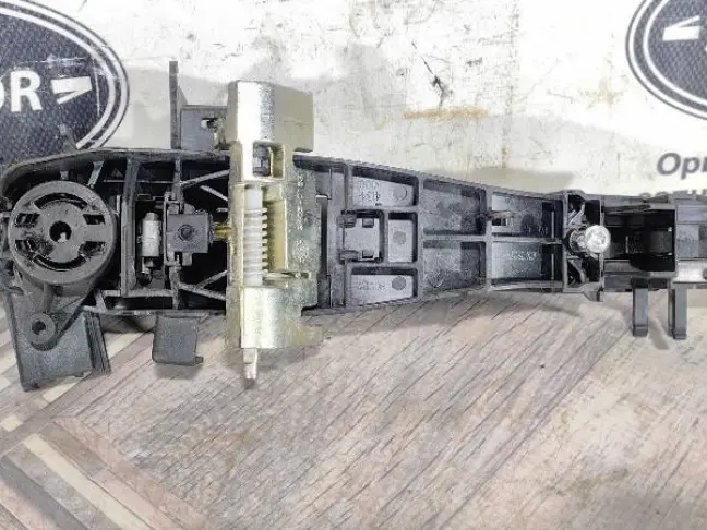 Ручка передняя левая Land Rover Freelander 2 L359