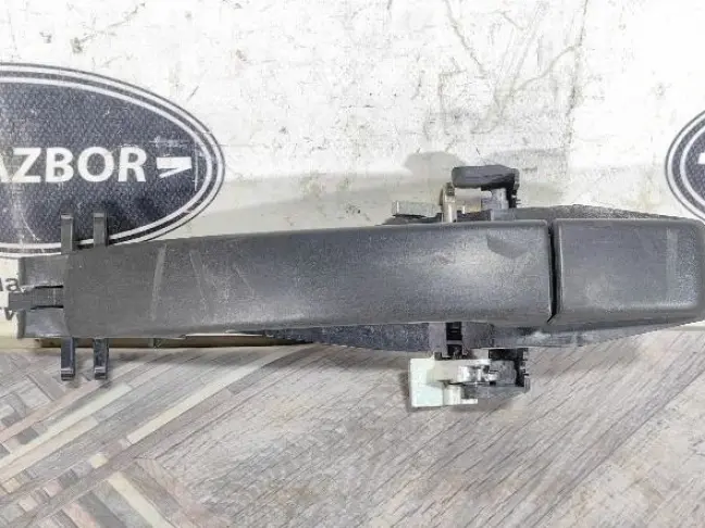 Ручка передняя правая Land Rover Freelander 2 L359