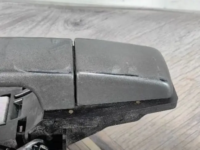 Ручка передняя правая Land Rover Freelander 2 L359