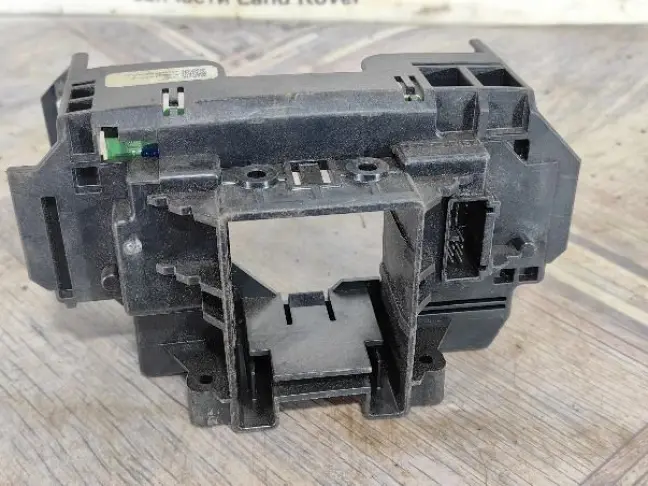 Кронштейн шлейфа Land Rover Freelander 2 2.2