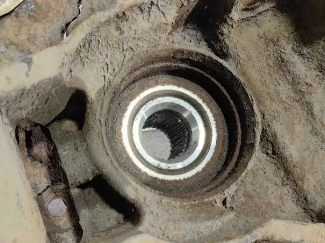 Кулак задний левый Land Rover Freelander 2 2.2