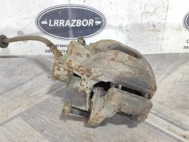 Суппорт передний правый Range Rover L322 4.4 M62