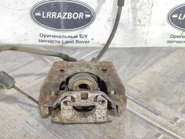 Суппорт задний правый Range Rover L322 4.4 M62 286