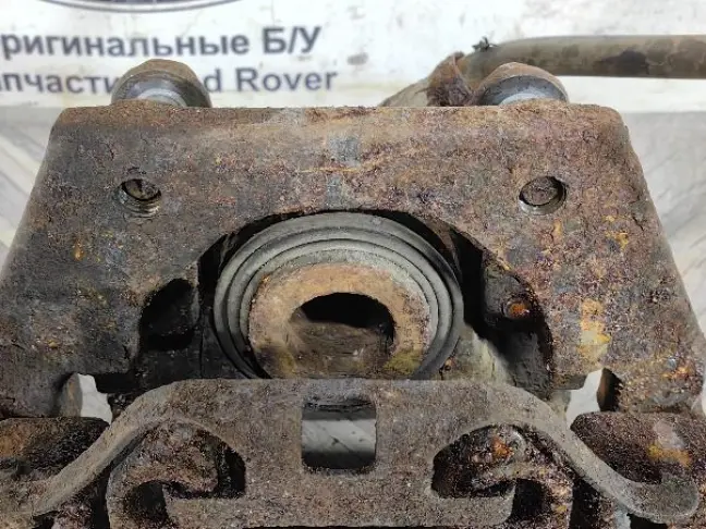 Суппорт задний левый Range Rover L322 4.4 M62 286