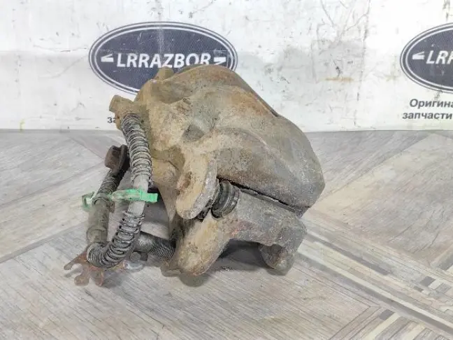 Суппорт передний левый DISCOVERY 4 L319 3.0