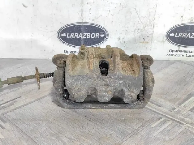 Суппорт передний левый DISCOVERY 4 L319 3.0