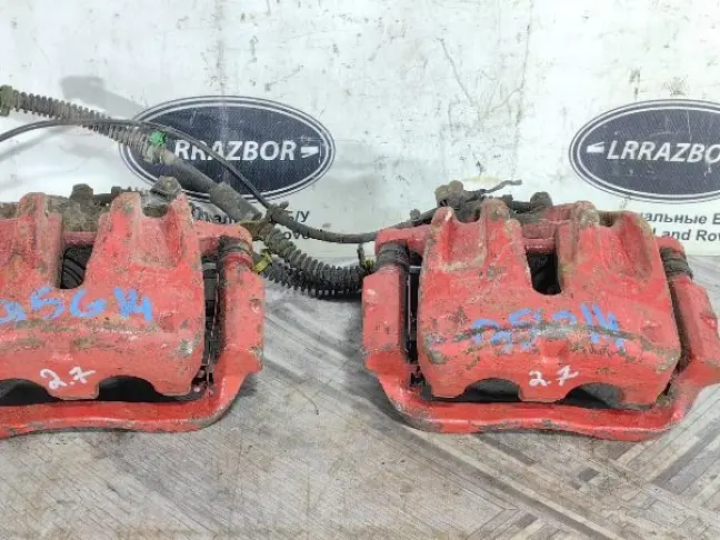 Суппорт тормозной передний пара DISCOVERY 3 L319