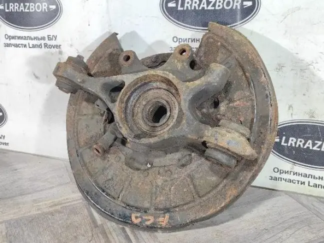 Кулак задний правый Range Rover Sport L320