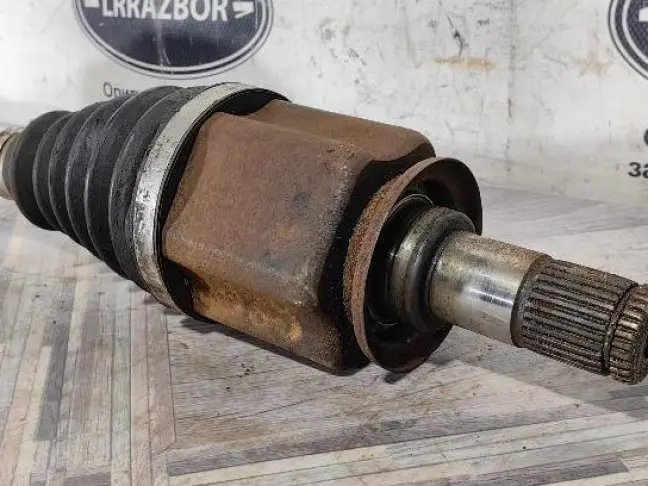 Граната внутренняя левая Land Rover Sport L320