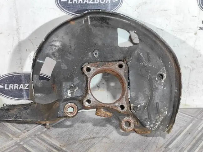 Кулак передний правый Range Rover Sport L320 09-13