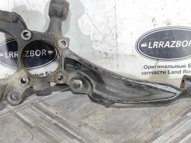 Кулак передний правый Range Rover Sport L320 09-13