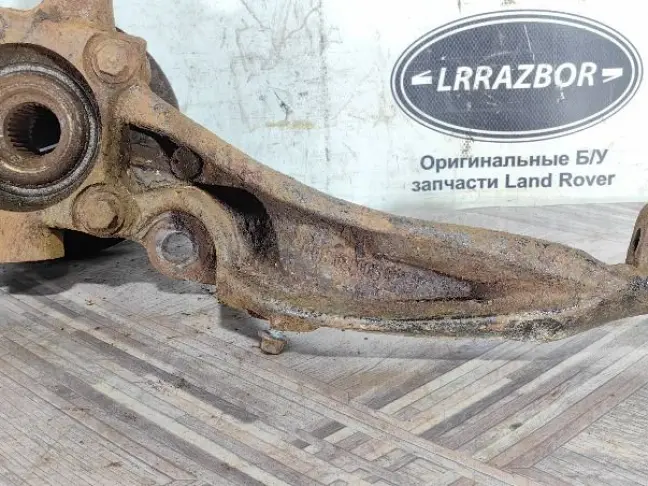 Кулак передний правый  Range Rover Sport L320 05+