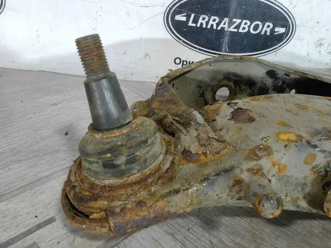 Рычаг передний нижний правый Land Rover Sport L320