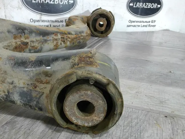 Рычаг передний нижний правый Land Rover Sport L320