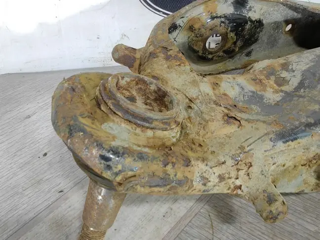 Рычаг передний нижний левый Range Rover Sport L320