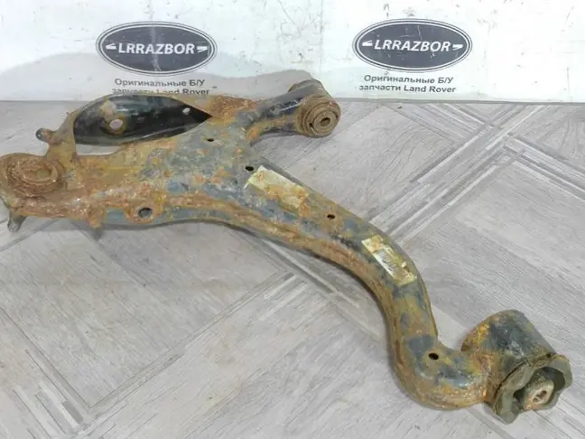 Рычаг передний нижний левый Range Rover Sport L320