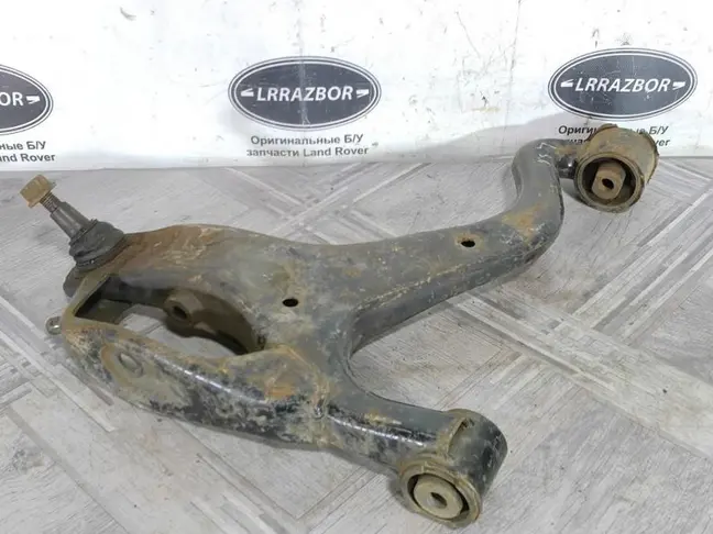 Рычаг передний нижний левый Range Rover Sport L320