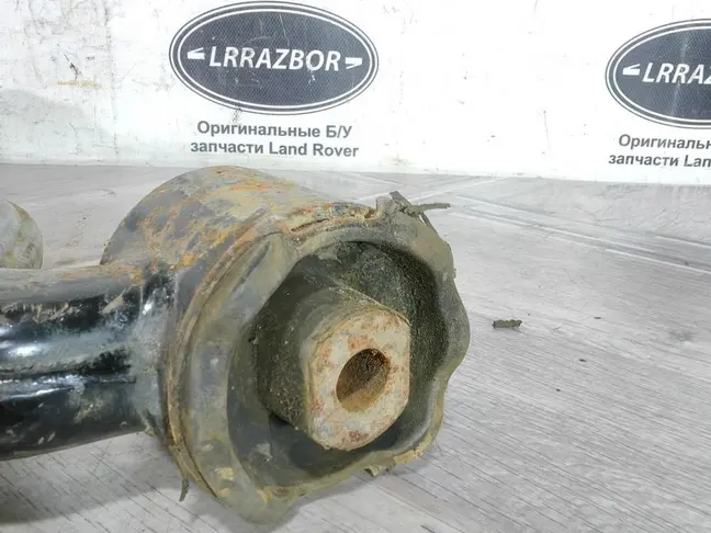 Рычаг передний нижний левый Range Rover Sport L320