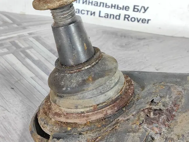 Рычаг передний нижний левый Range Rover Sport L320