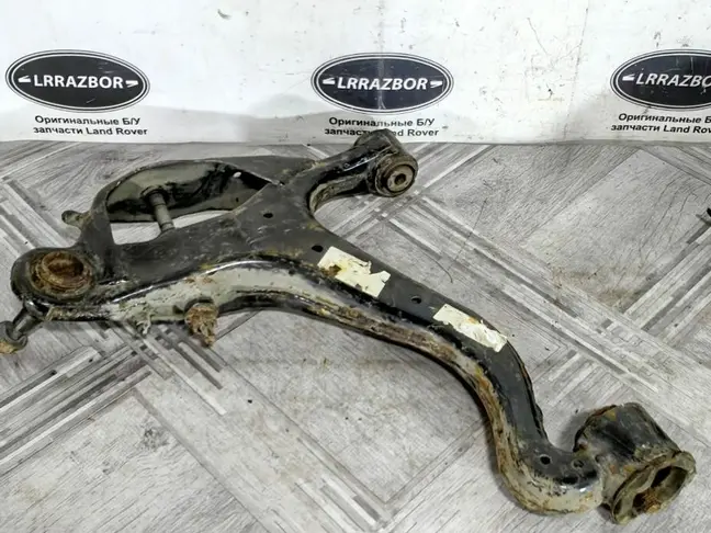 Рычаг передний нижний левый Range Rover Sport L320