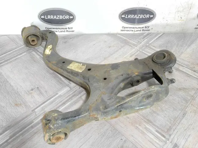 Рычаг передний нижний левый Range Rover Sport L320