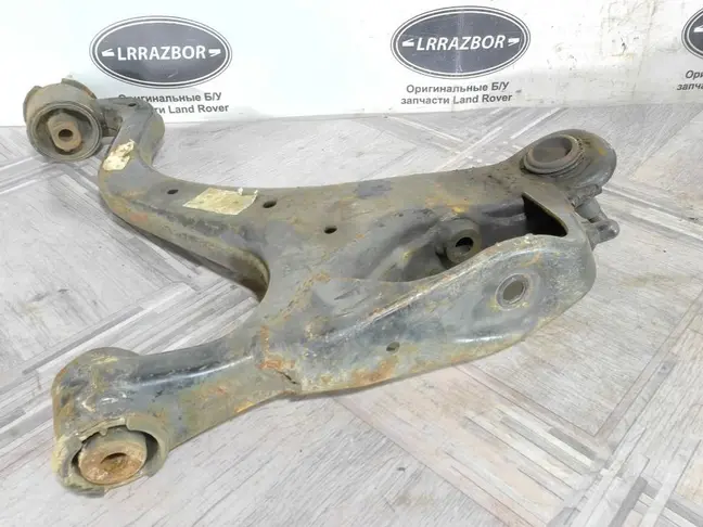 Рычаг передний нижний левый Range Rover Sport L320