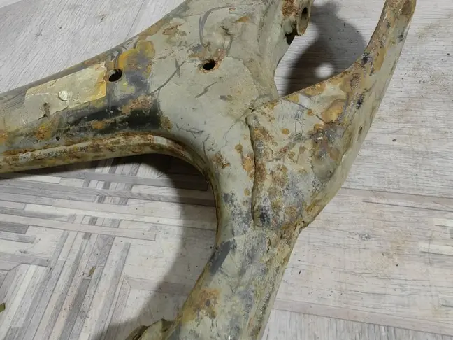 Рычаг передний нижний левый Range Rover Sport L320