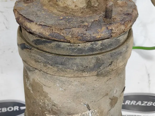 Пневмостойка задняя отличная RR Sport L320