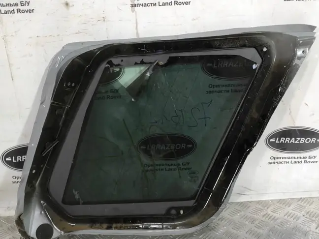 Стекло багажника левое Land Rover Freelander 2