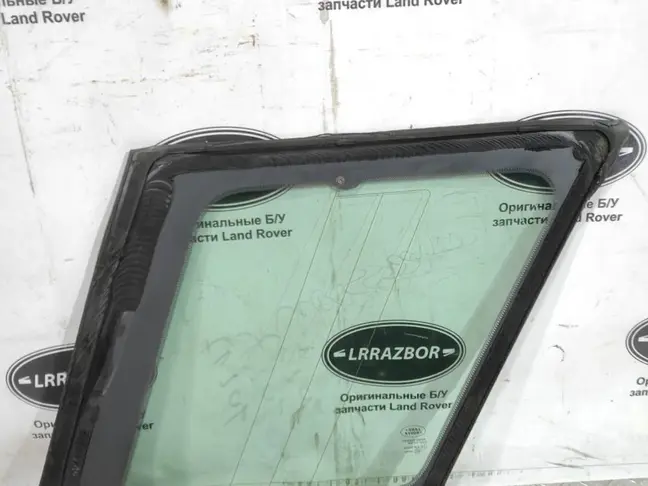 Стекло багажника левое Land Rover Freelander 2