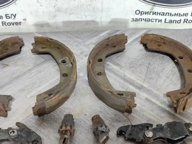 Механизм ручника 2 стороны Land Rover Freelander 2