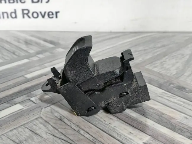 Кнопка стеклоподьемника Land Rover Freelander 2