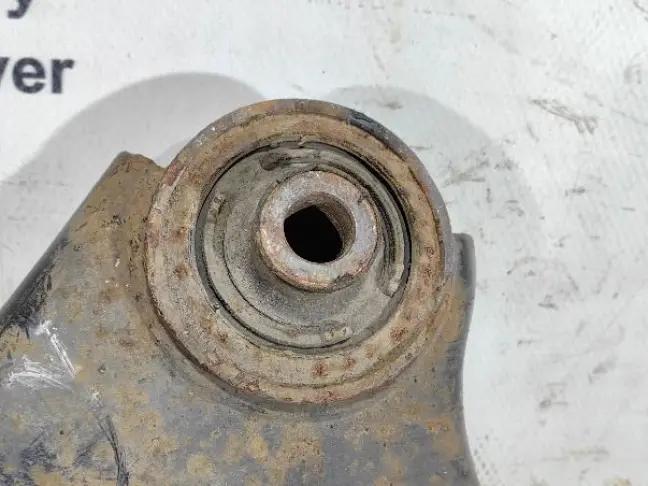 Рычаг левый передний Land Rover Freelander 2 2.2