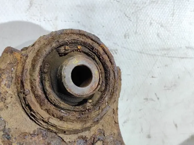 Рычаг левый передний Land Rover Freelander 2 2.2